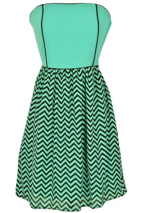 Wavelengths Chevron Contrast Dress in Mint